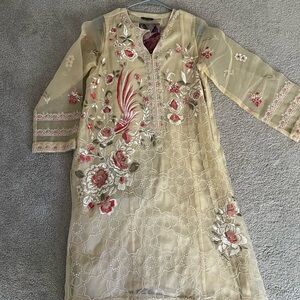 Sapphire Butter Yellow 3 Piece Pakistani Shalwar Kameez